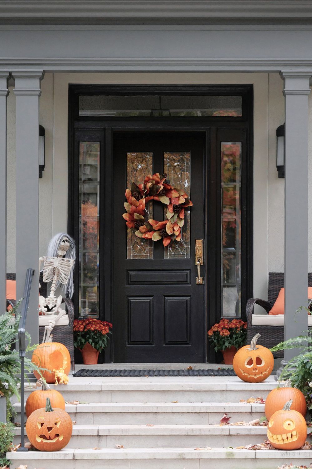 halloween front door decor